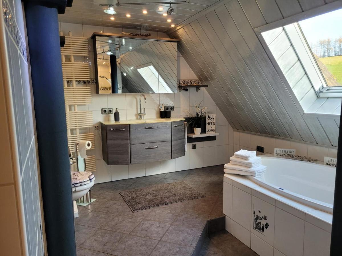 Ferienwohnung Fitness Entspannung Sauna Im Westerwald Derschen Eksteriør billede